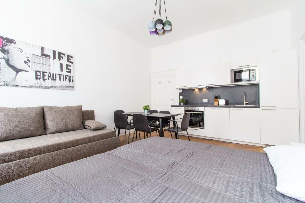 Design I Contactless Check-in Apartment Wien