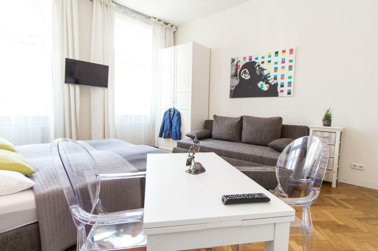 Apartment Design I Contactless Check-in Wien