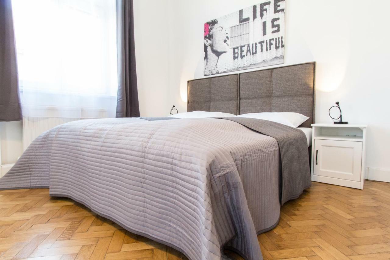 Apartment Design I Contactless Check-in Wien